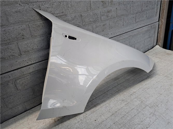 BŁOTNIK PRAWY PRZEDNI BMW 1 E81 E82 E87 E88 04-11 ORYGINAŁ (17672060177)