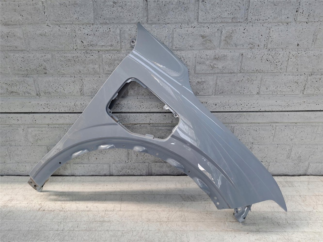 RENAULT MEGANE 5 V E-TECH 24- BŁOTNIK PRZEDNI PRAWY ORYGINAŁ (17672085776)