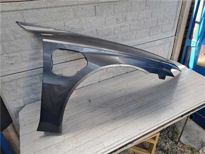 AUDI E-TRON GT ETRON RS 4J3 BŁOTNIK PRAWY PRZEDNI ORYGINAŁ (17672111119)