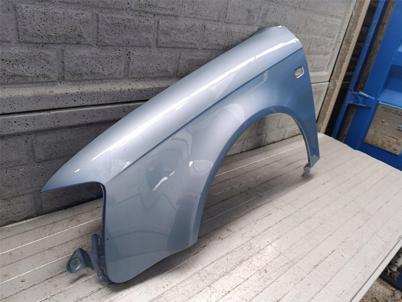 BŁOTNIK PRZEDNI LEWY AUDI A4 B7 8E0 2005-2009 ORYGINAŁ (17676278979)