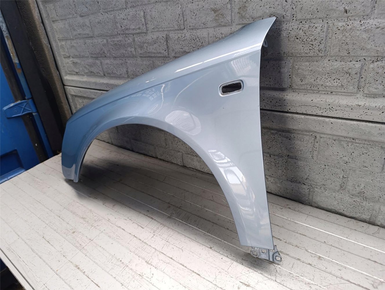 BŁOTNIK PRZEDNI LEWY AUDI A4 B7 8E0 2005-2009 ORYGINAŁ (17676278979)