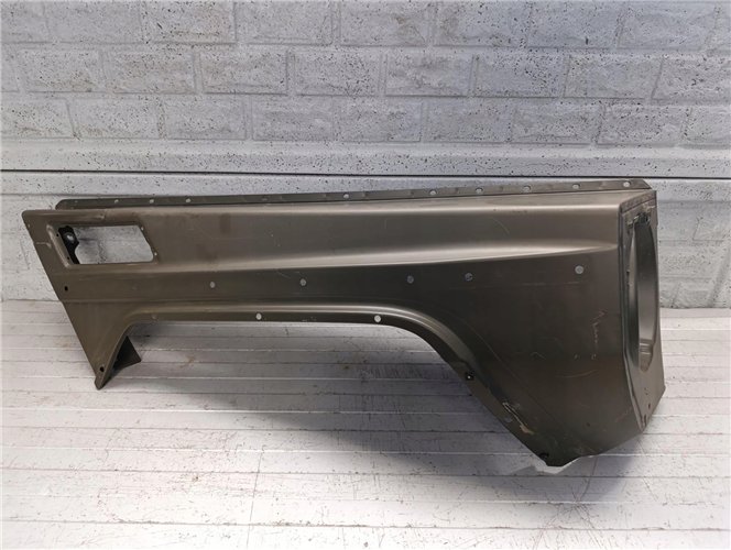 BŁOTNIK PRAWY PRZÓD MERCEDES G KLASA W460 79- ORYGINAŁ (17676314225)