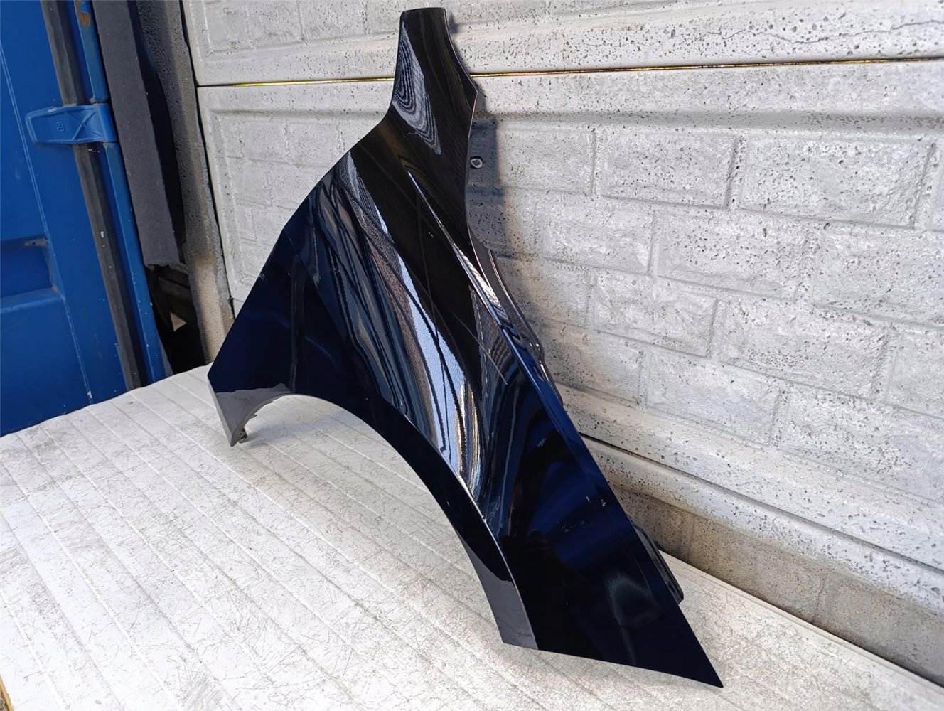 BMW 2 II GRAN COUPE F44 F 44 19-24 BŁOTNIK PRAWY PRZEDNI ORYGINAŁ (17681670620)