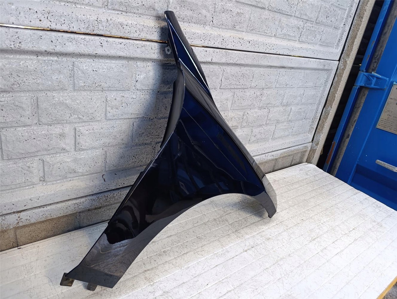 BMW 2 II GRAN COUPE F44 F 44 19-24 BŁOTNIK PRAWY PRZEDNI ORYGINAŁ (17681670620)