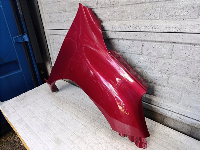 TOYOTA HILUX 15- BŁOTNIK PRZEDNI PRAWY ORYGINAŁ (17681676157)