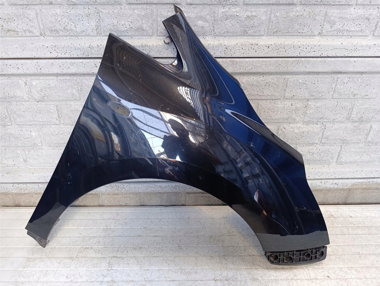 TOYOTA VERSO BŁOTNIK PRZEDNI PRAWY ORYGINAŁ (17681677976)