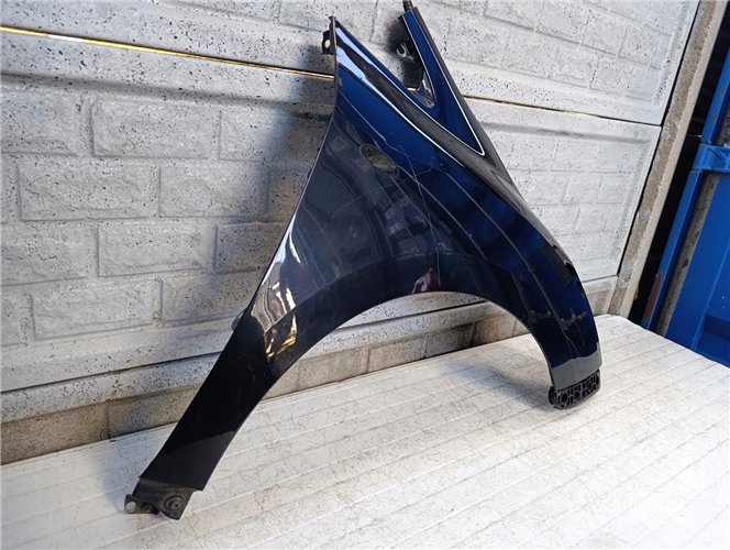 TOYOTA VERSO BŁOTNIK PRZEDNI PRAWY ORYGINAŁ (17681677976)