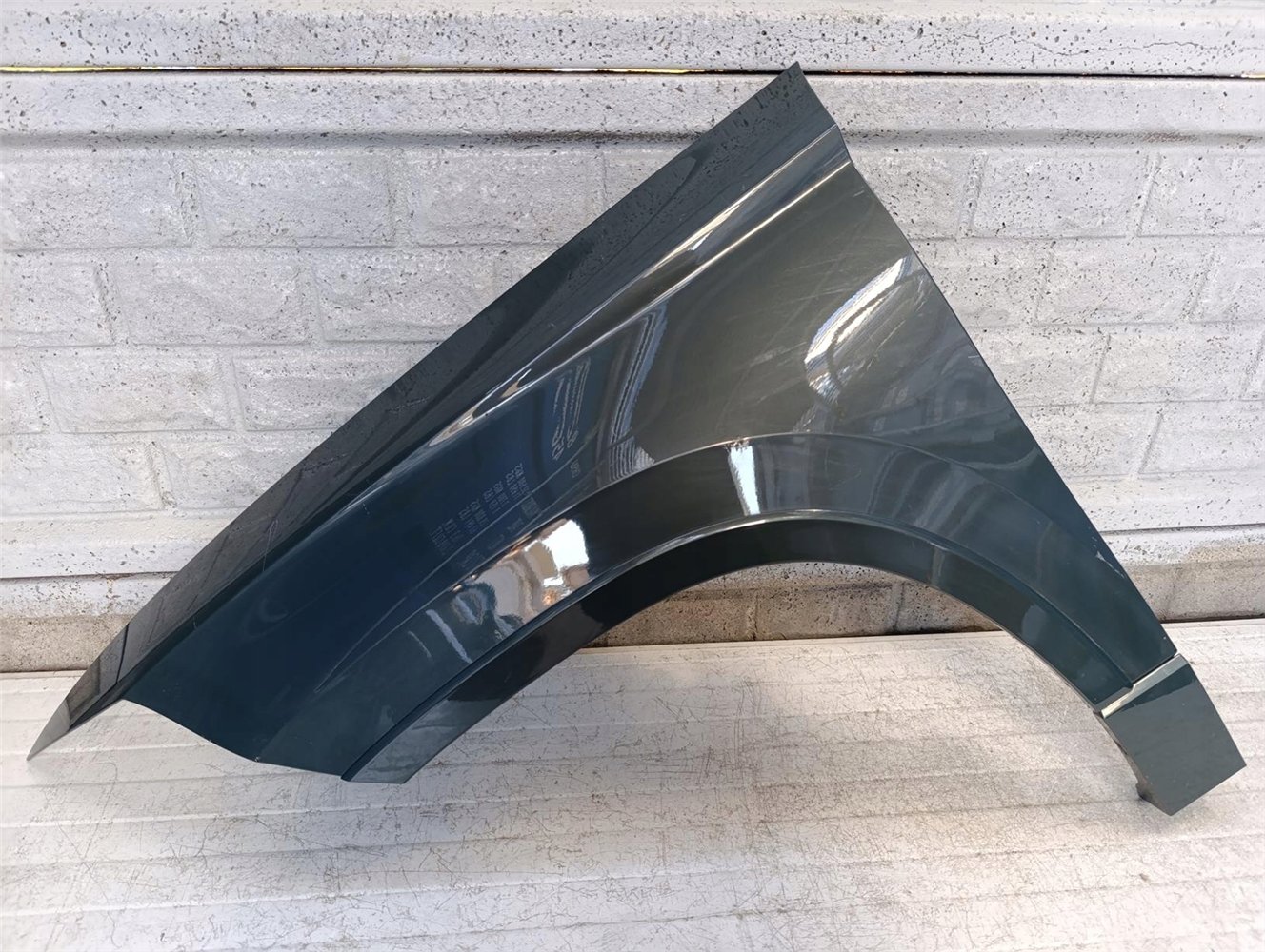 SEAT ATECA BŁOTNIK LEWY PRZEDNI ORYGINAŁ (17681680325)