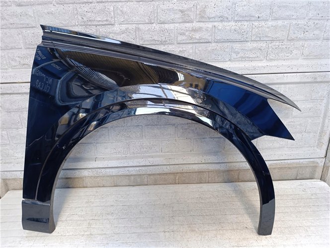 AUDI Q8 Q 8 BŁOTNIK PRZEDNI PRAWY ORYGINAŁ (17681717954)