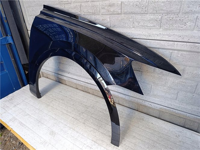 AUDI Q8 Q 8 BŁOTNIK PRZEDNI PRAWY ORYGINAŁ (17681717954)