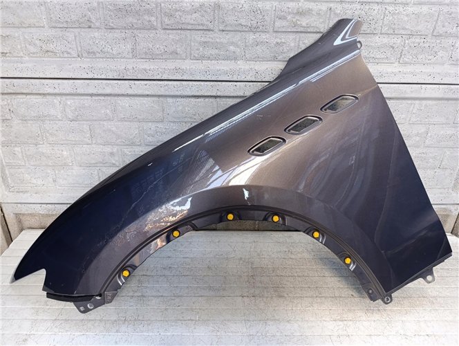 MASERATI LEVANTE 2017- BŁOTNIK LEWY PRZEDNI ORYGINAŁ (17681736065)