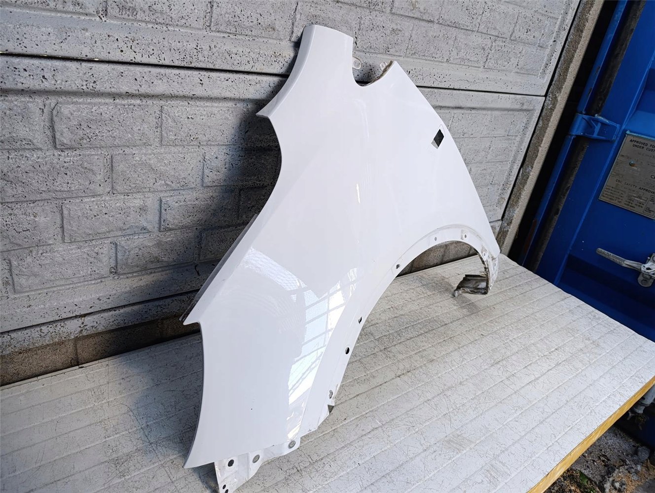 OPEL MOKKA X LIFT 2016-2022 BŁOTNIK PRZEDNI LEWY ORYGINAŁ (17681745982)