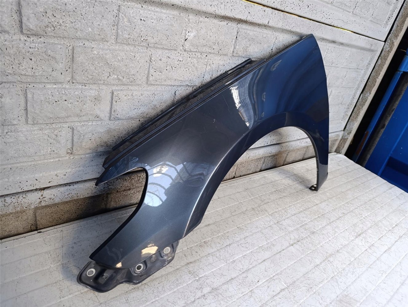 VW PASSAT CC BŁOTNIK PRZEDNI LEWY ORYGINAŁ (17681758346)