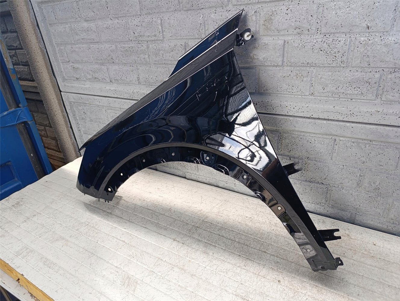 RENAULT RAFALE 24- BŁOTNIK PRZEDNI LEWY ORYGINAŁ (17681785296)