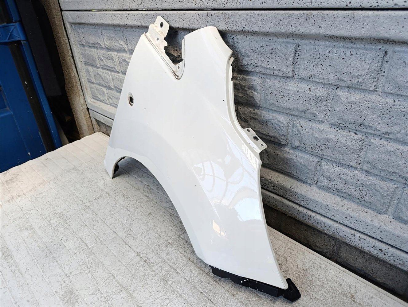 FORD KA 2008-2017 BŁOTNIK PRZEDNI PRAWY ORYGINAŁ (17681880022)