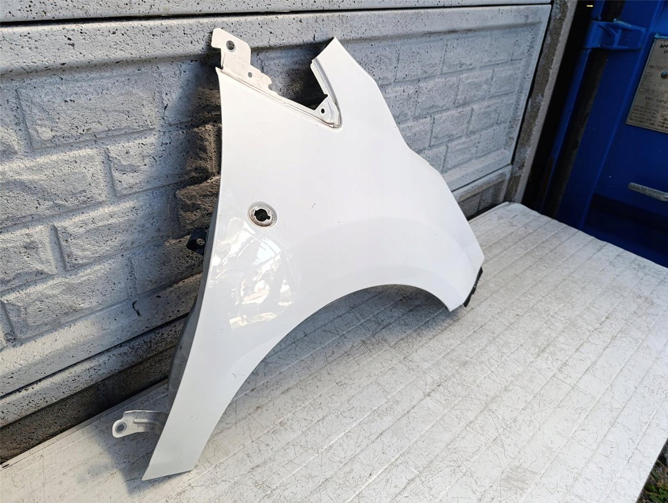 FORD KA 2008-2017 BŁOTNIK PRZEDNI PRAWY ORYGINAŁ (17681880022)