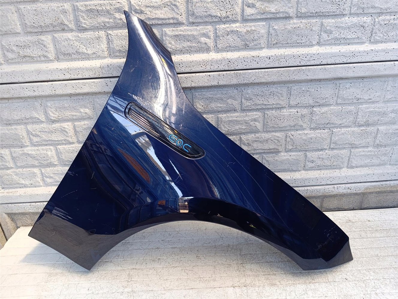 MERCEDES EQC W293 W 293 BŁOTNIK PRZEDNI PRAWY ORYGINAŁ (17681883239)