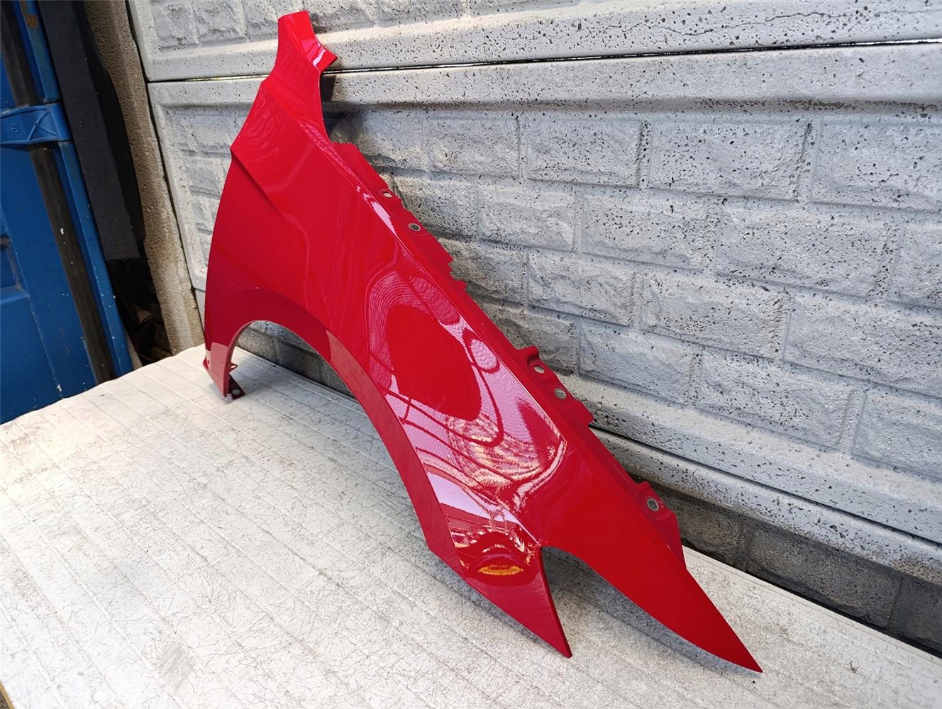 VW PASSAT B8 BŁOTNIK PRZEDNI PRAWY ORYGINAŁ (17681885516)