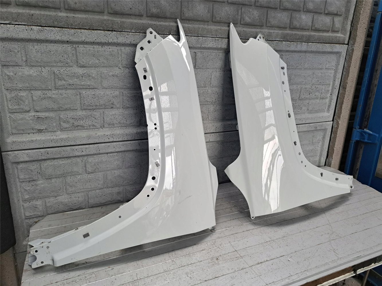 JEEP COMPASS 17-24 BŁOTNIK PRZEDNI PRAWY LEWY ORYGINAŁ (17681906065)