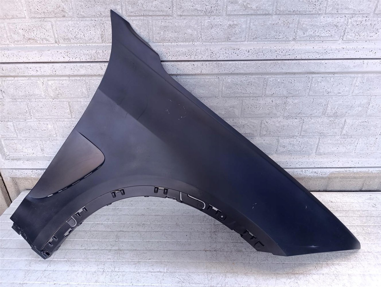 BMW X5 F15 BŁOTNIK PRAWY ORYGINAŁ (17694640451)