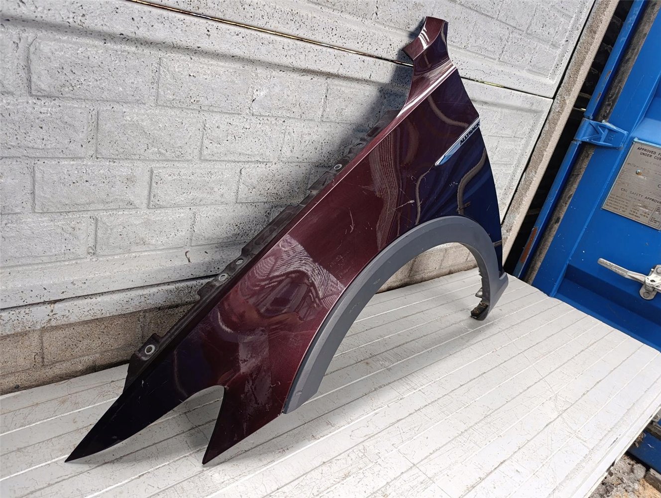 VW PASSAT B8 ALLTRACK BŁOTNIK PRZEDNI LEWY ORYGINAŁ (17697469140)