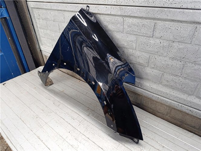 HYUNDAI I20 CROSS SPORT BŁOTNIK PRZEDNI PRAWY ORYGINAŁ (17697505948)