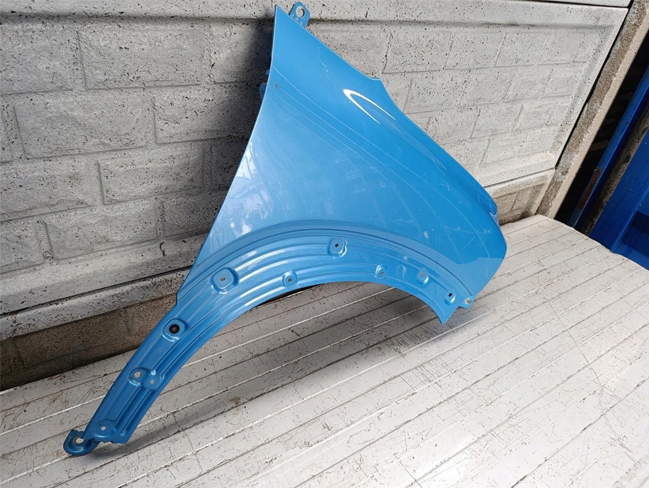 CITROEN C3 AIRCROSS BŁOTNIK PRAWY PRZEDNI ORYGINAŁ (17700010385)