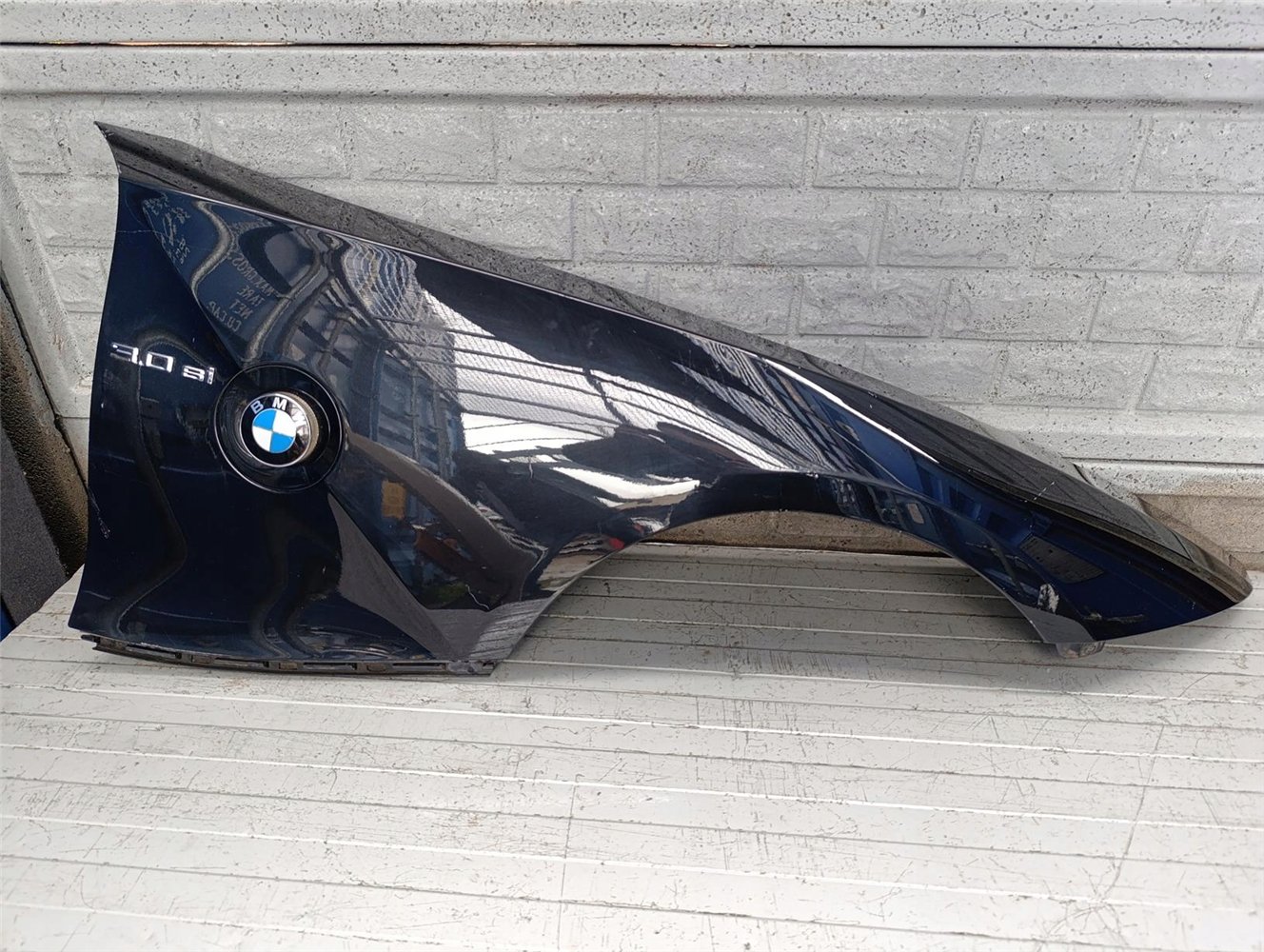 BMW Z4 E85 E86 BŁOTNIK PRAWY PRZÓD ORYGINAŁ (17700013416)