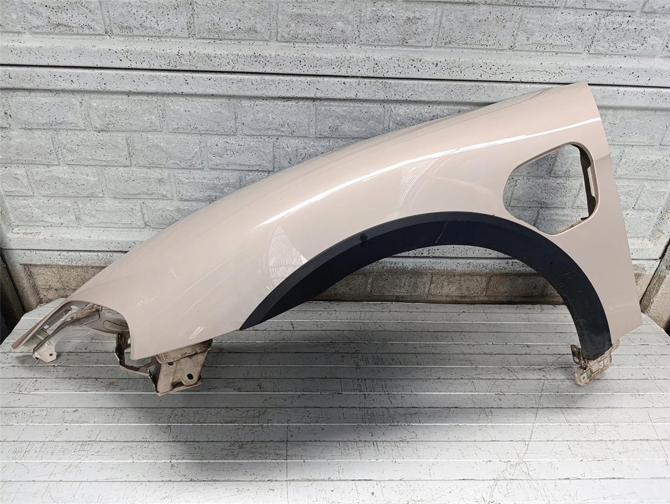 PORSCHE TAYCAN 9J1 9 J BŁOTNIK PRZEDNI LEWY ORYGINAŁ (17700016222)