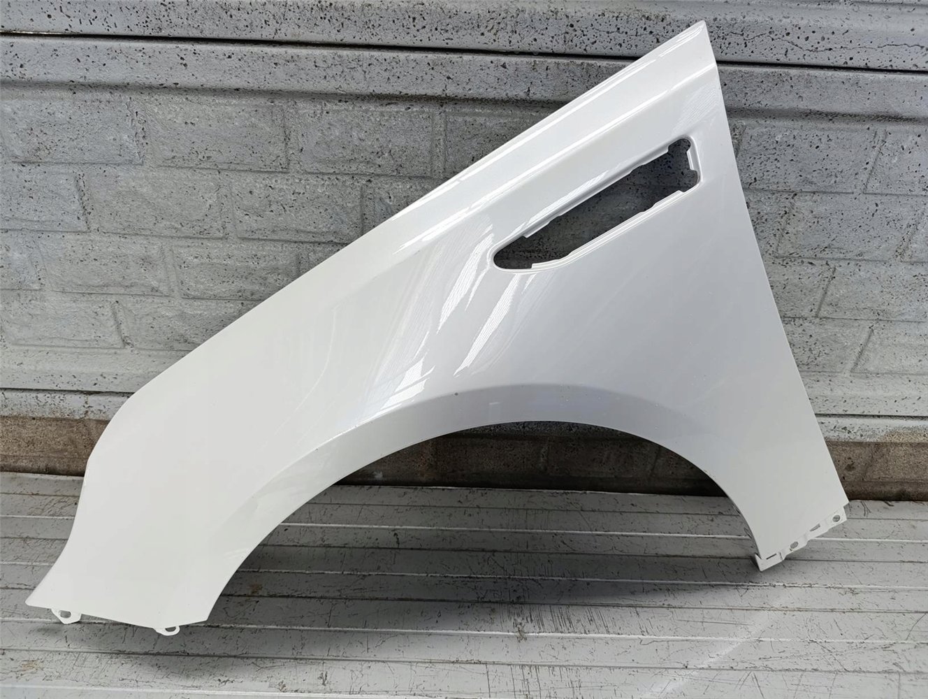 KIA OPTIMA LIFT 15-22 BŁOTNIK LEWY ORYGINAŁ (17700031753)