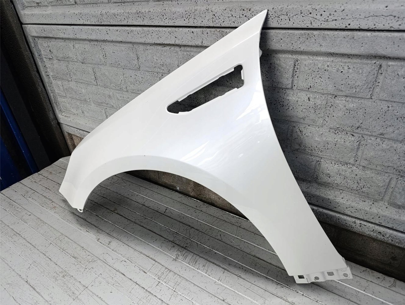 KIA OPTIMA LIFT 15-22 BŁOTNIK LEWY ORYGINAŁ (17700031753)