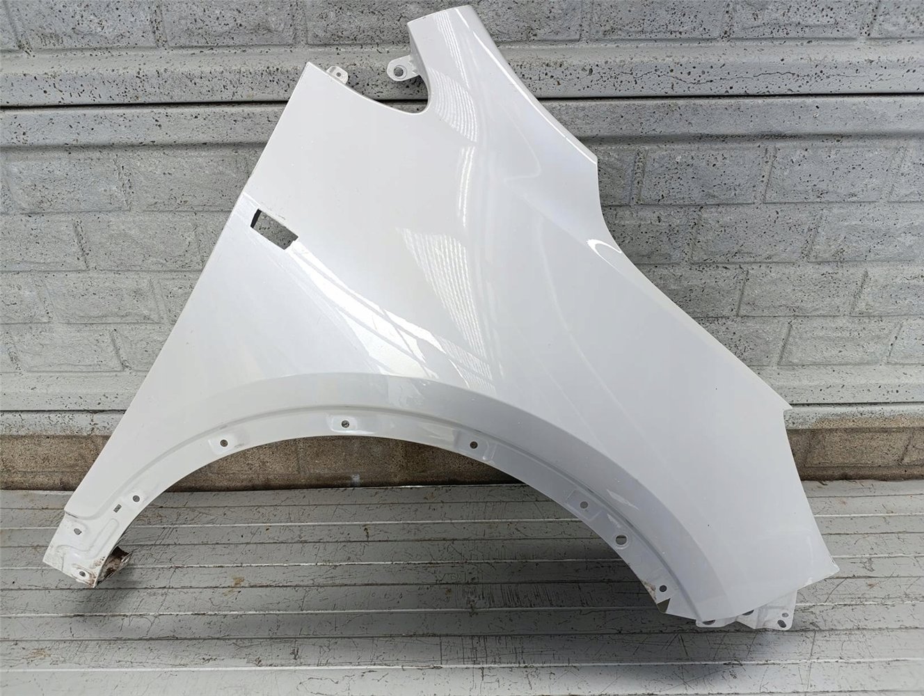 BŁOTNIK PRZEDNI PRAWY OPEL MOKKA X 16-22 ORYGINAŁ (17700050018)