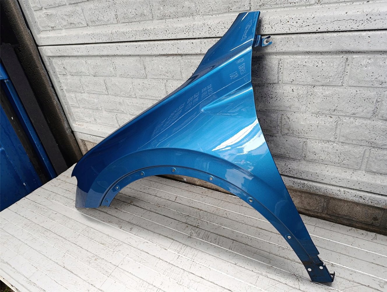 VW TIGUAN 2 II 2016-2021 BŁOTNIK LEWY PRZEDNI ORYGINAŁ (17700052095)