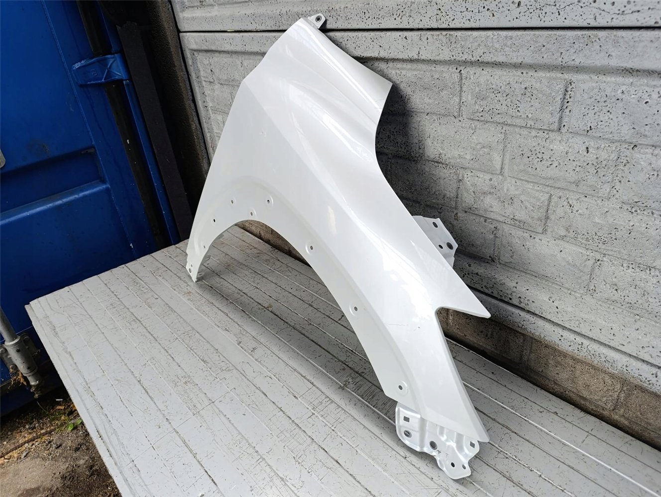 TOYOTA COROLLA CROSS 2020-2025 BŁOTNIK PRZEDNI PRAWY ORYGINAŁ (17700056511)