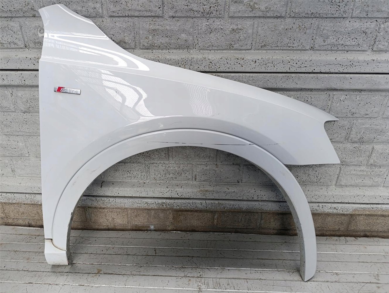 AUDI Q3 8U0 2011-2018 BŁOTNIK PRZEDNI PRAWY ORYGINAŁ (17700059944)