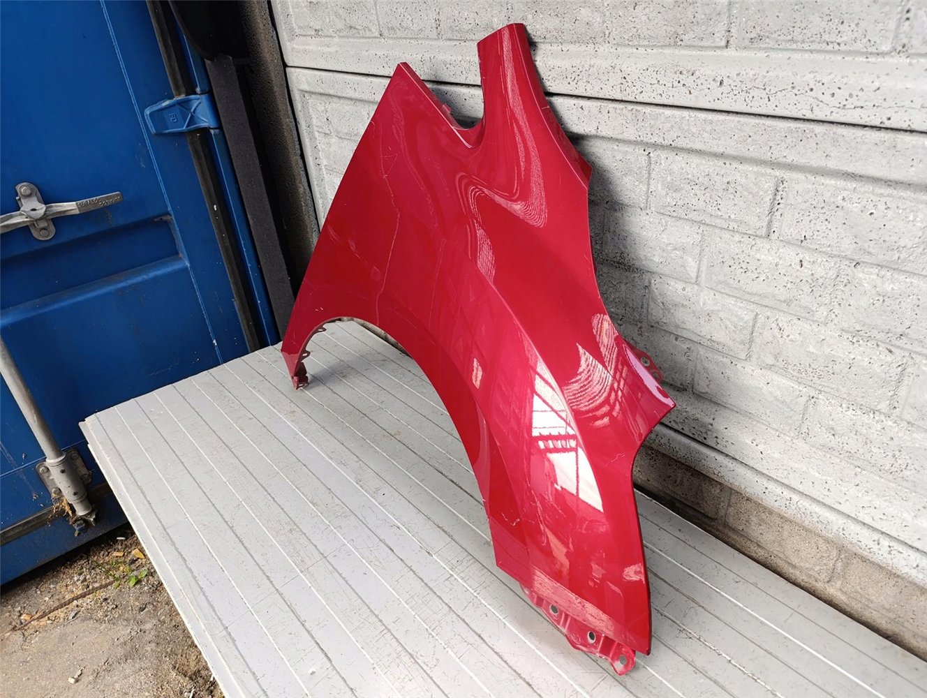 TOYOTA VERSO LIFT BŁOTNIK PRZEDNI PRAWY ORYGINAŁ (17702938753)