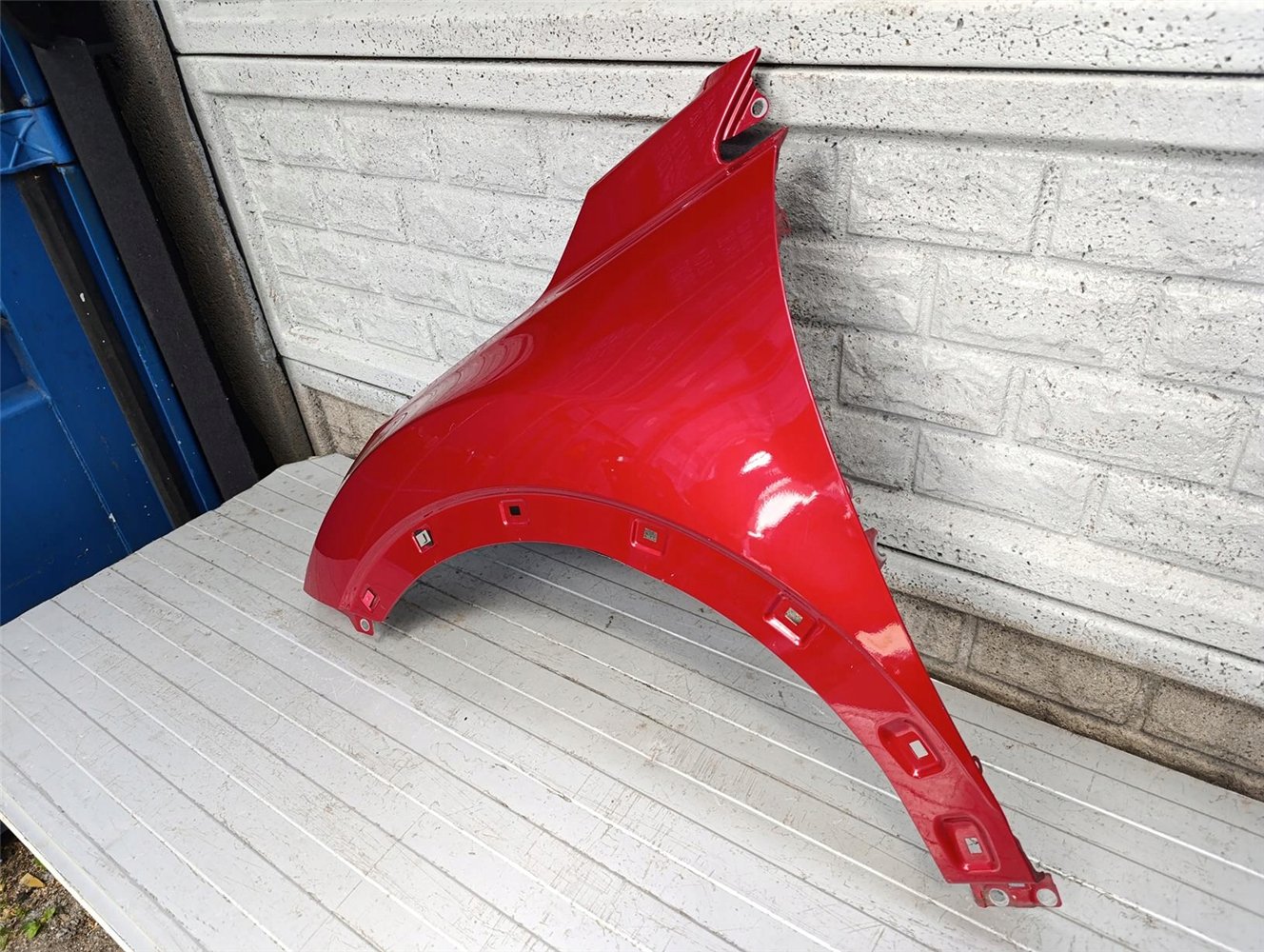 KIA STONIC BŁOTNIK LEWY PRZEDNI ORYGINAŁ (17702947164)