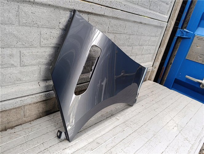 BŁOTNIK MERCEDES EQE W295 LEWY PRZEDNI ORYGINAŁ (17713063127)