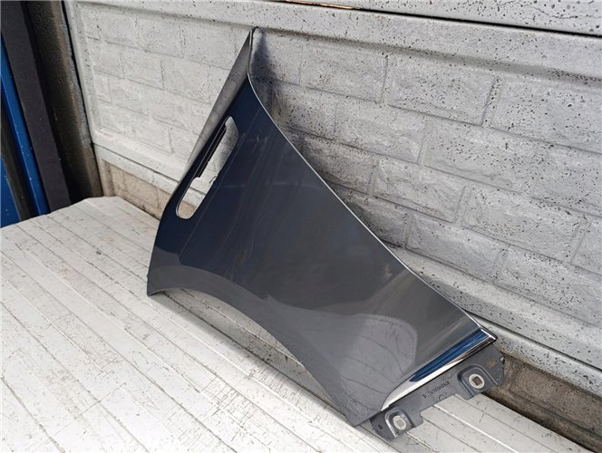 BŁOTNIK MERCEDES EQE W295 LEWY PRZEDNI ORYGINAŁ (17713063127)