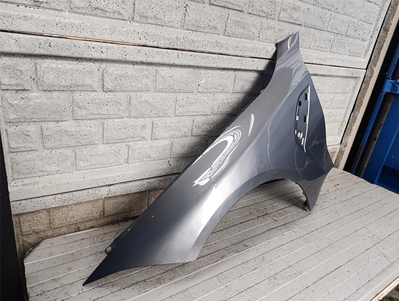 BMW M3 G80 BŁOTNIK LEWY PRZEDNI ORYGINAŁ (17713071991)