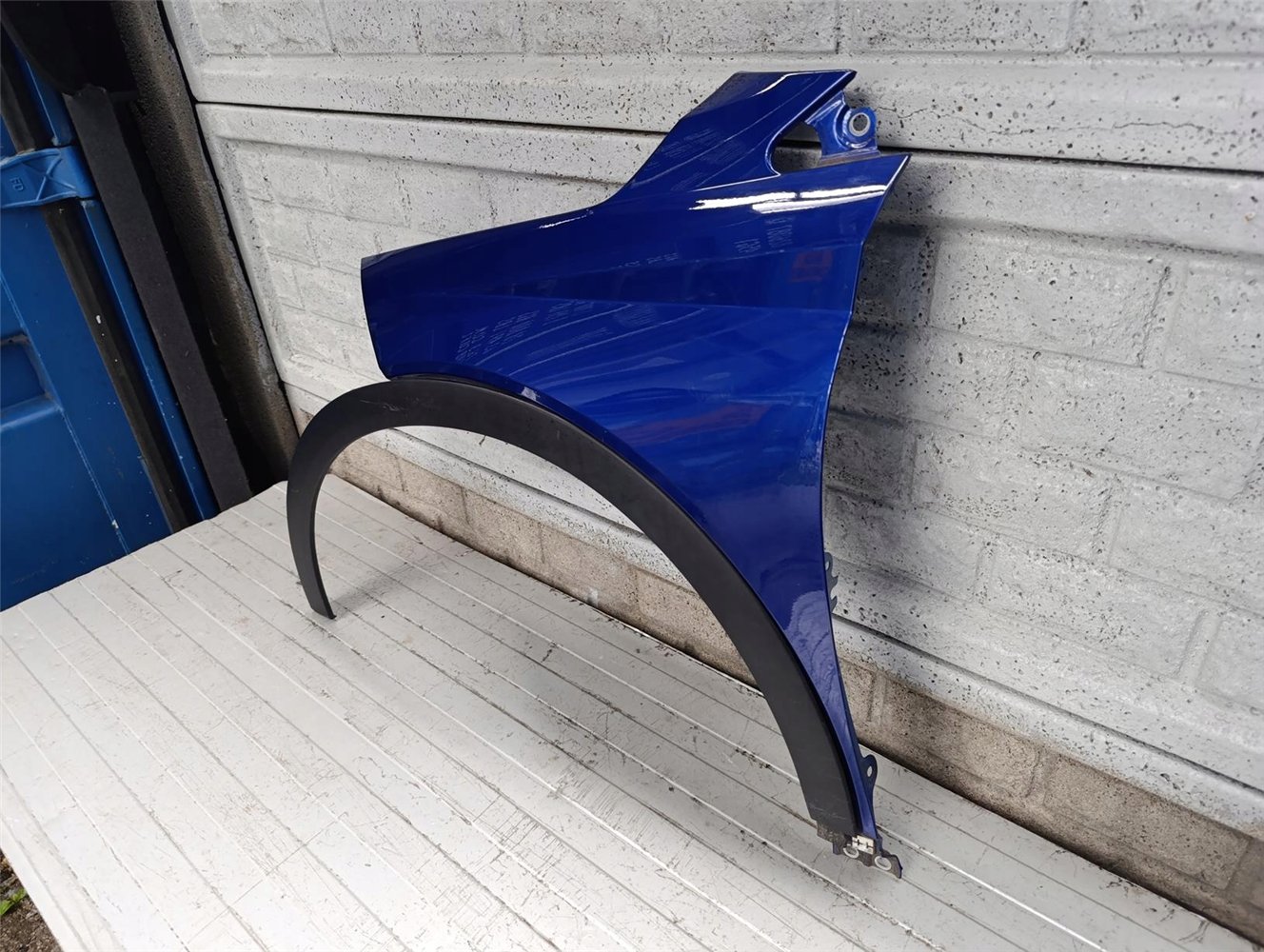 BŁOTNIK PRZEDNI LEWY HYUNDAI BAYON ORYGINAŁ (17713073358)