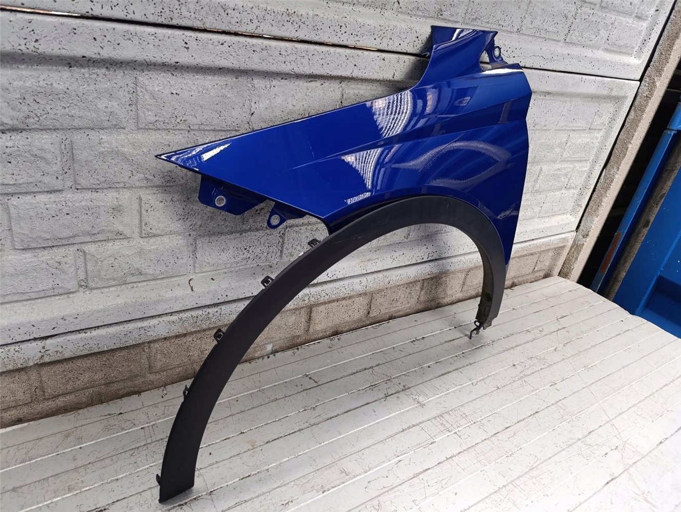 BŁOTNIK PRZEDNI LEWY HYUNDAI BAYON ORYGINAŁ (17713073358)