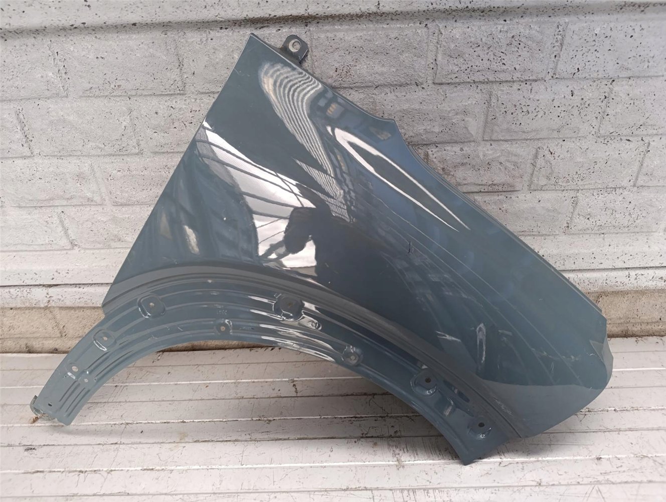 CITROEN C3 AIRCROSS BŁOTNIK PRAWY PRZEDNI ORYGINAŁ (17713075145)