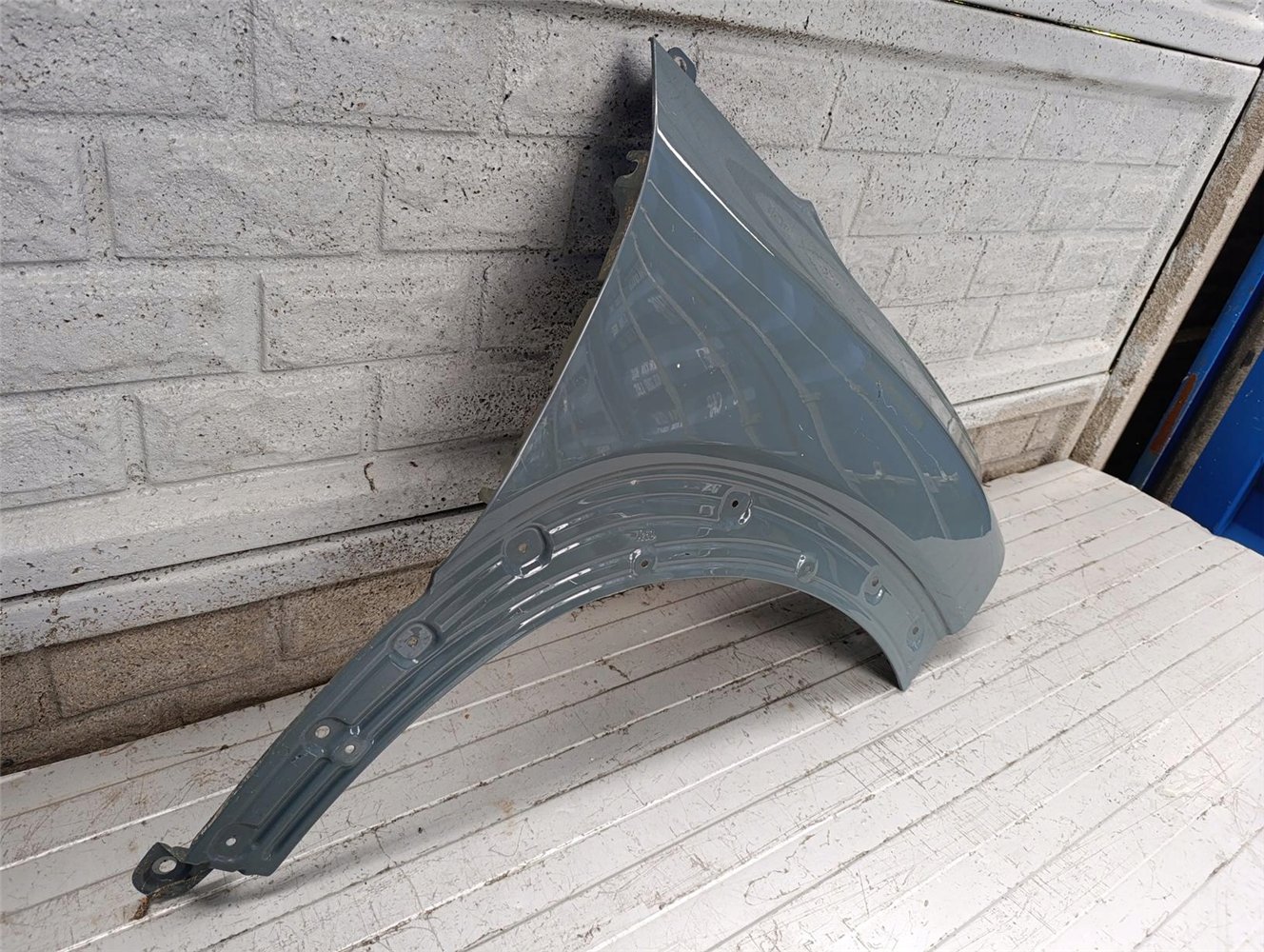 CITROEN C3 AIRCROSS BŁOTNIK PRAWY PRZEDNI ORYGINAŁ (17713075145)