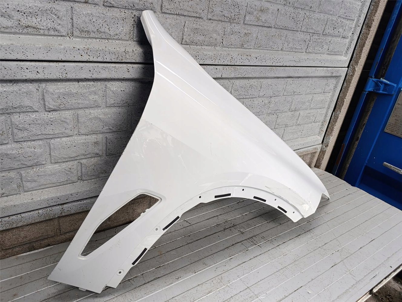 BMW X5 G05 2019-2025 BŁOTNIK PRZEDNI PRAWY ORYGINAŁ (17713093783)