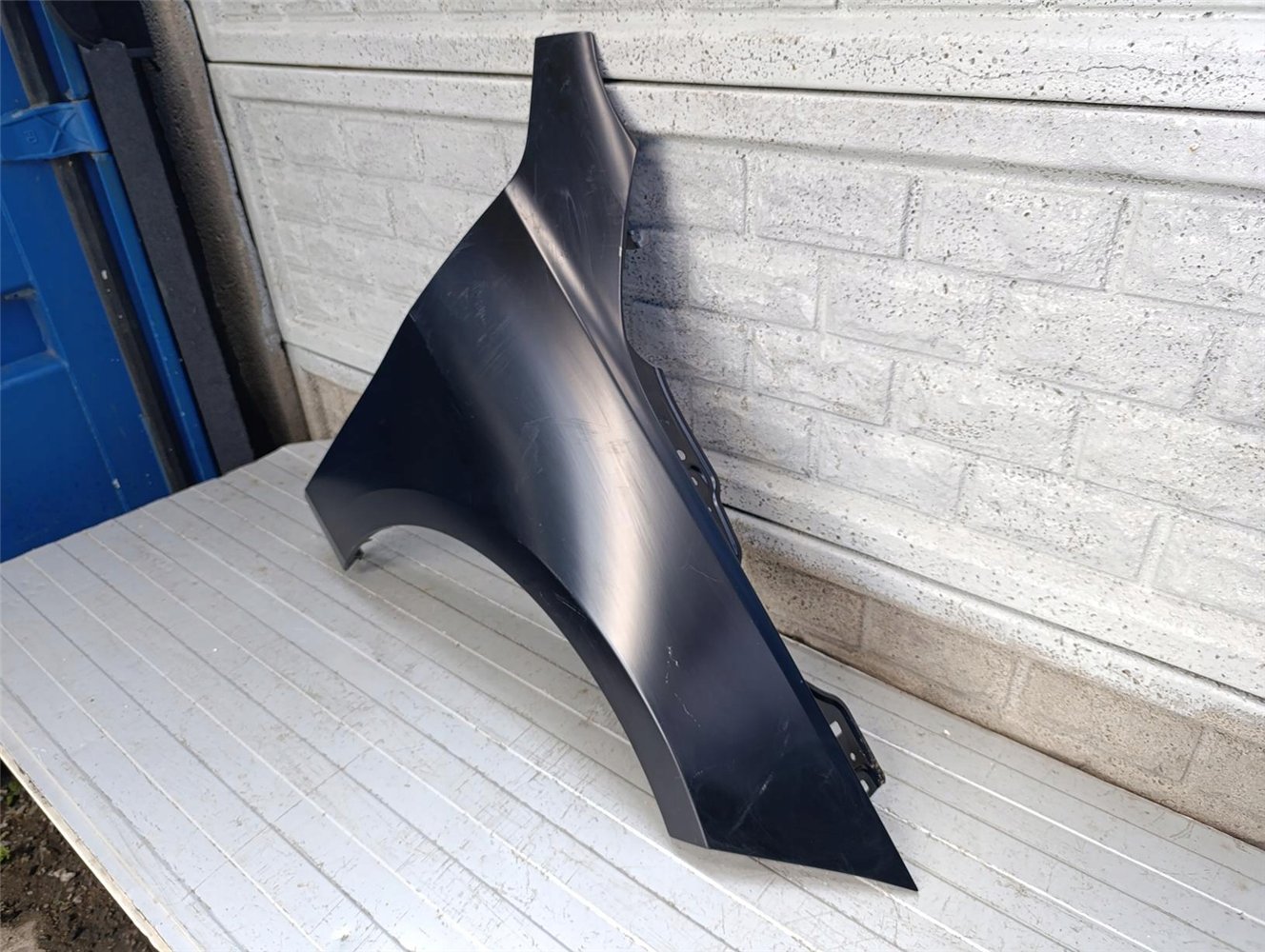 BMW 1 I F40 F 40 BŁOTNIK PRAWY PRZEDNI NOWY ORYGINAŁ (17715644305)