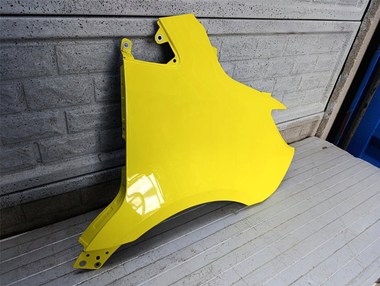 MERCEDES SPRINTER 907 910 18-24 BŁOTNIK PRAWY ORYGINAŁ (17715654377)