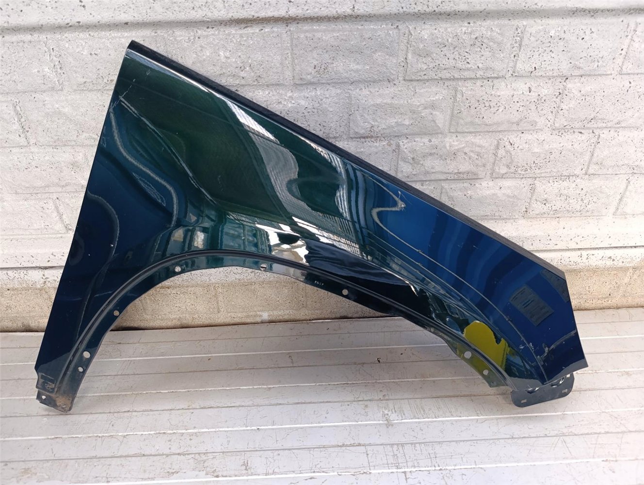 VW TIGUAN 2007-2017 BŁOTNIK PRZEDNI PRAWY ORYGINAŁ (17715656883)