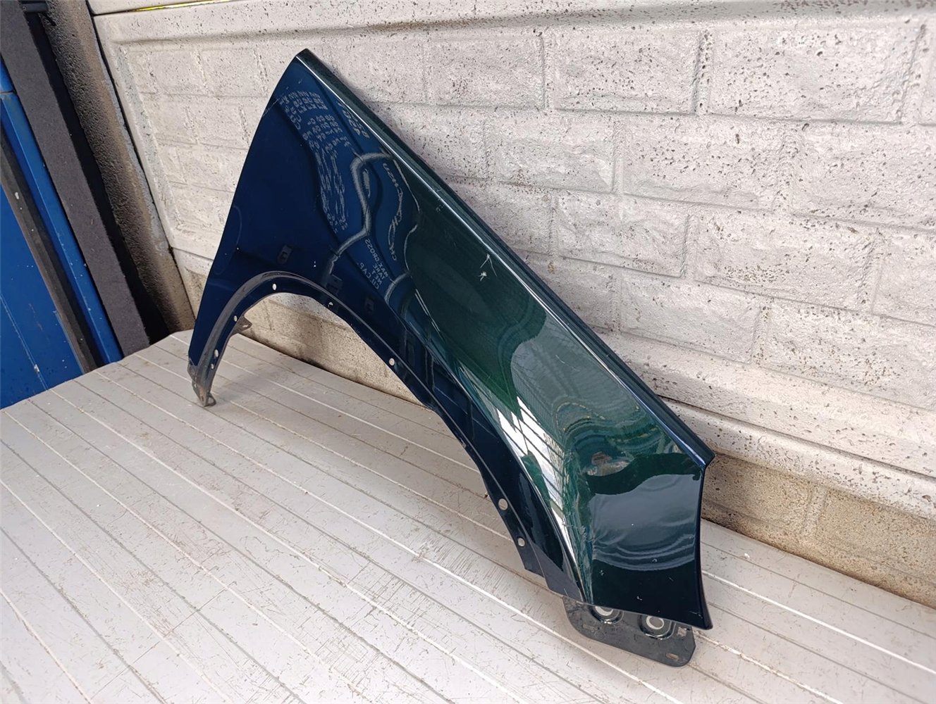 VW TIGUAN 2007-2017 BŁOTNIK PRZEDNI PRAWY ORYGINAŁ (17715656883)