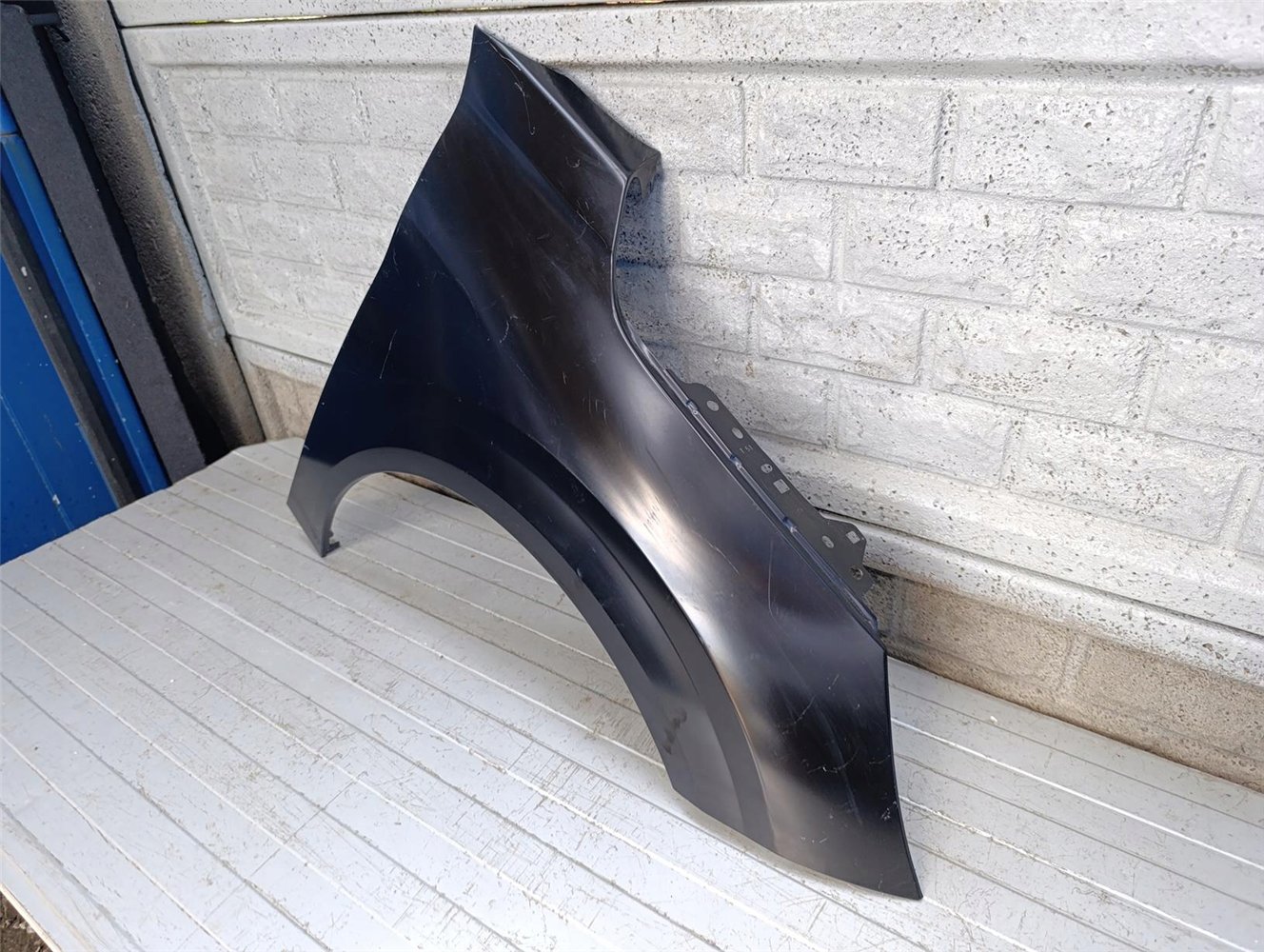 PEUGEOT 208 II 2019-2025 BŁOTNIK PRAWY PRZEDNI NOWY ORYGINAŁ (17715660683)